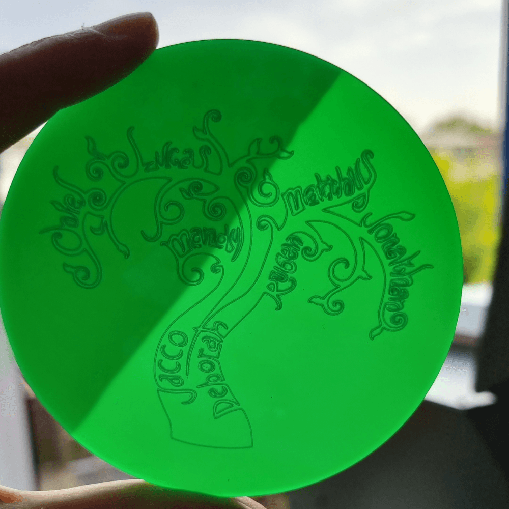 Gegraveerde stamboom in een acrylglasplaat