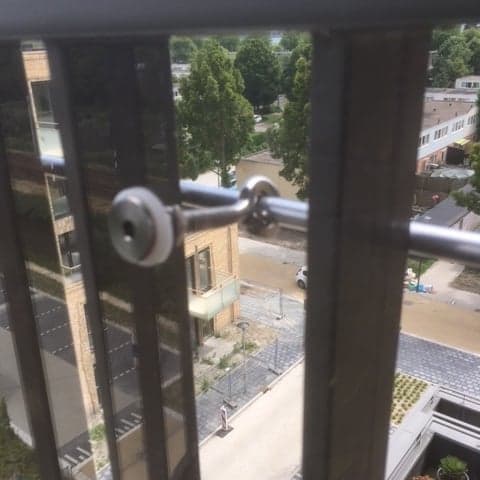 Balkon windscherm van plexiglas