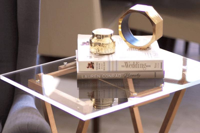 Bijzettafel van plexiglas