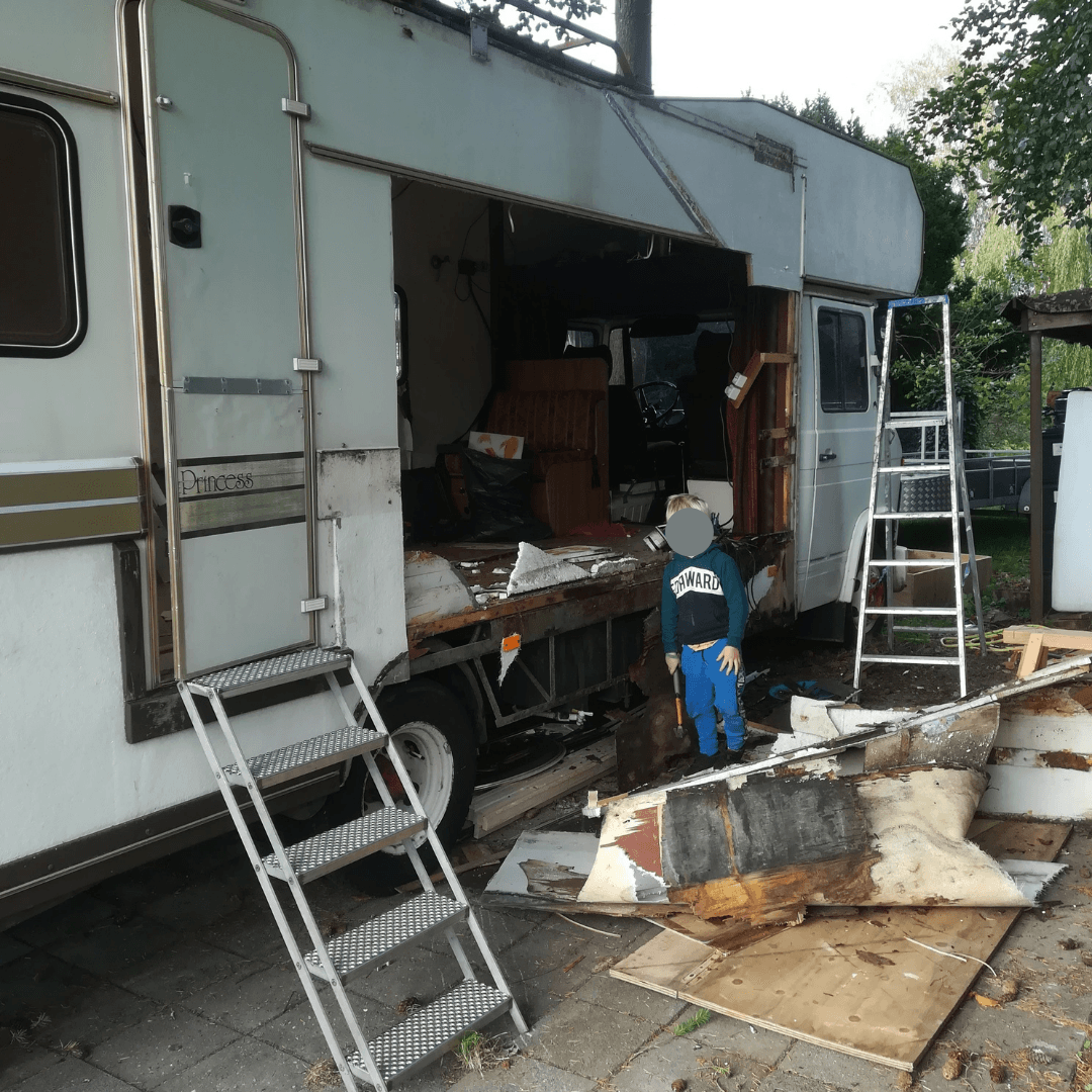 Camperwand vervangen met wit alupanel