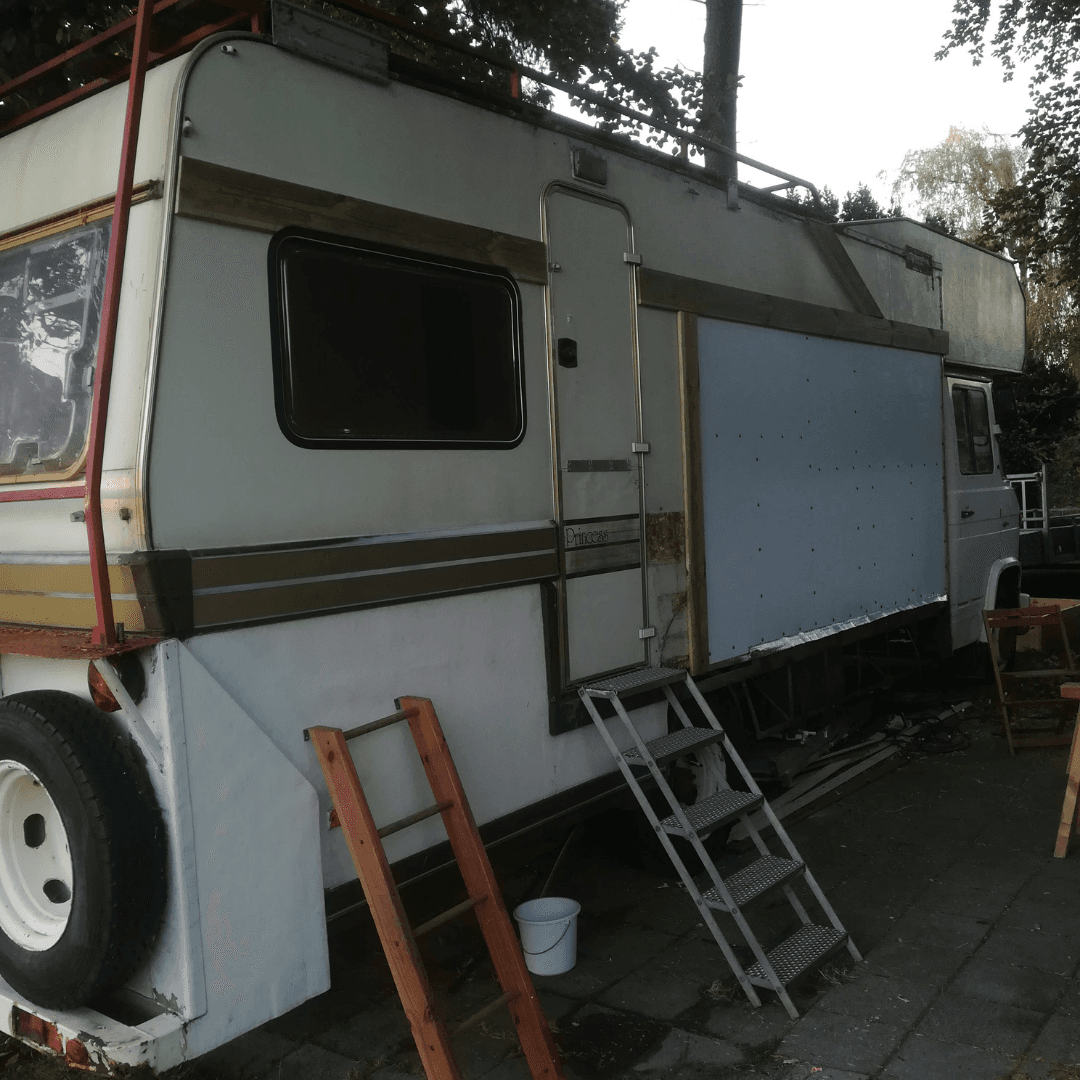 Camperwand vervangen met wit alupanel