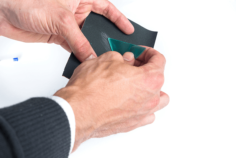 Hologram maken - Plexiglas schuren