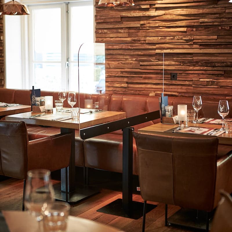 Horecascherm van plexiglas