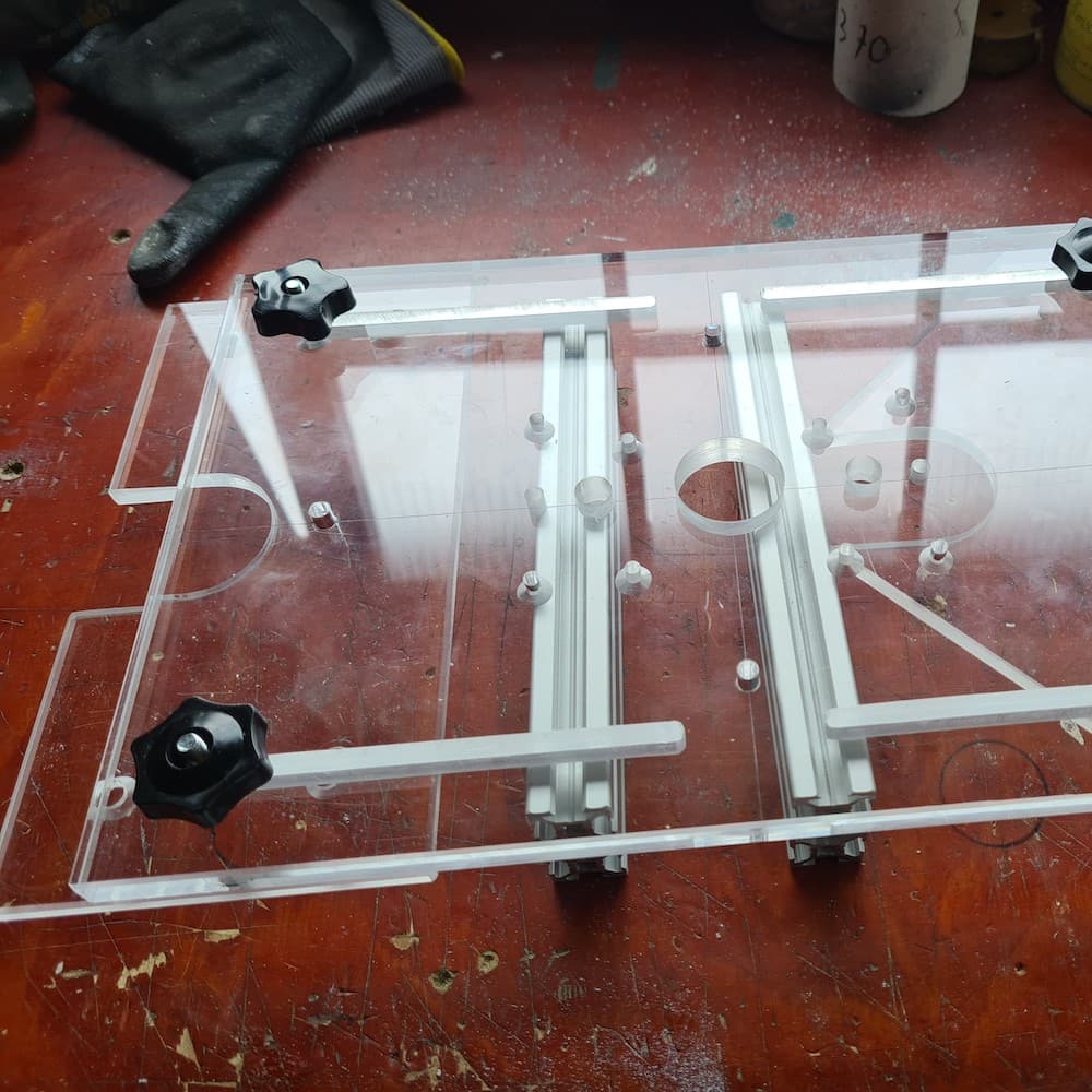 Jig voor bovenfrees met kunststof