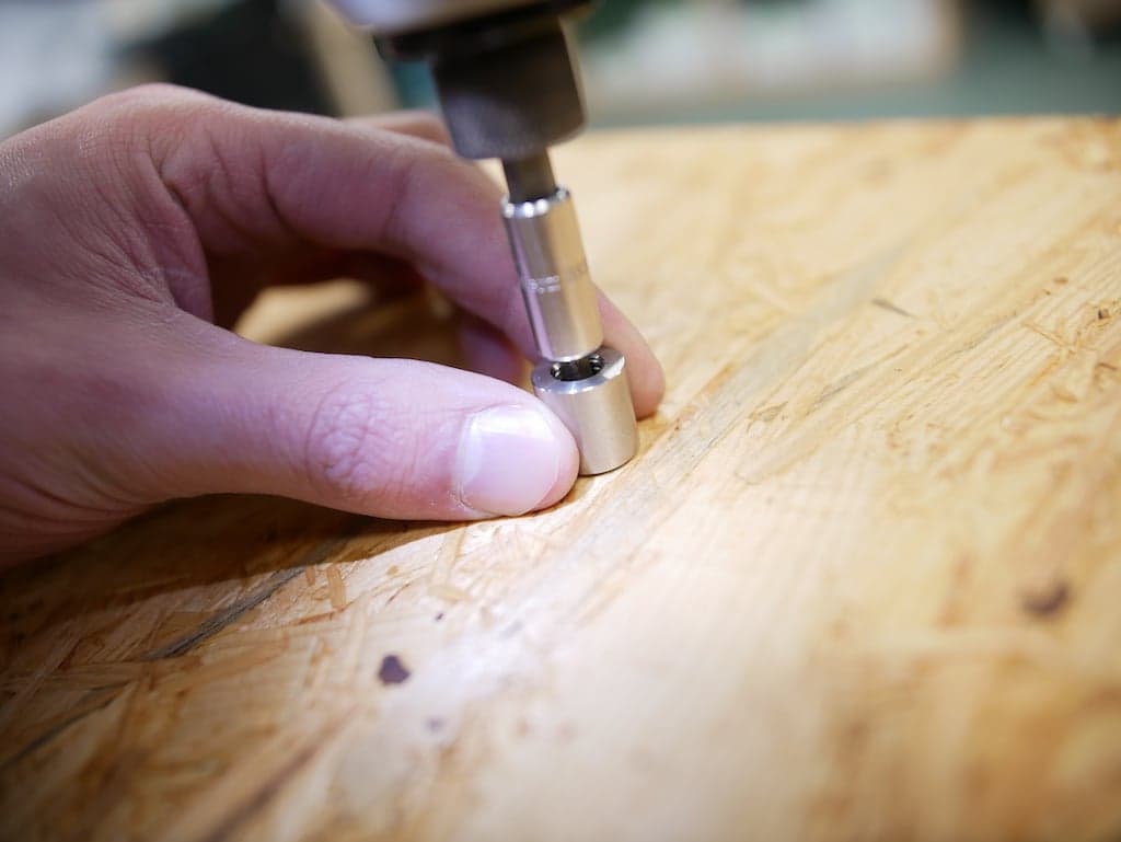 Kapstop maken plexiglas bevestigen afstandhouders