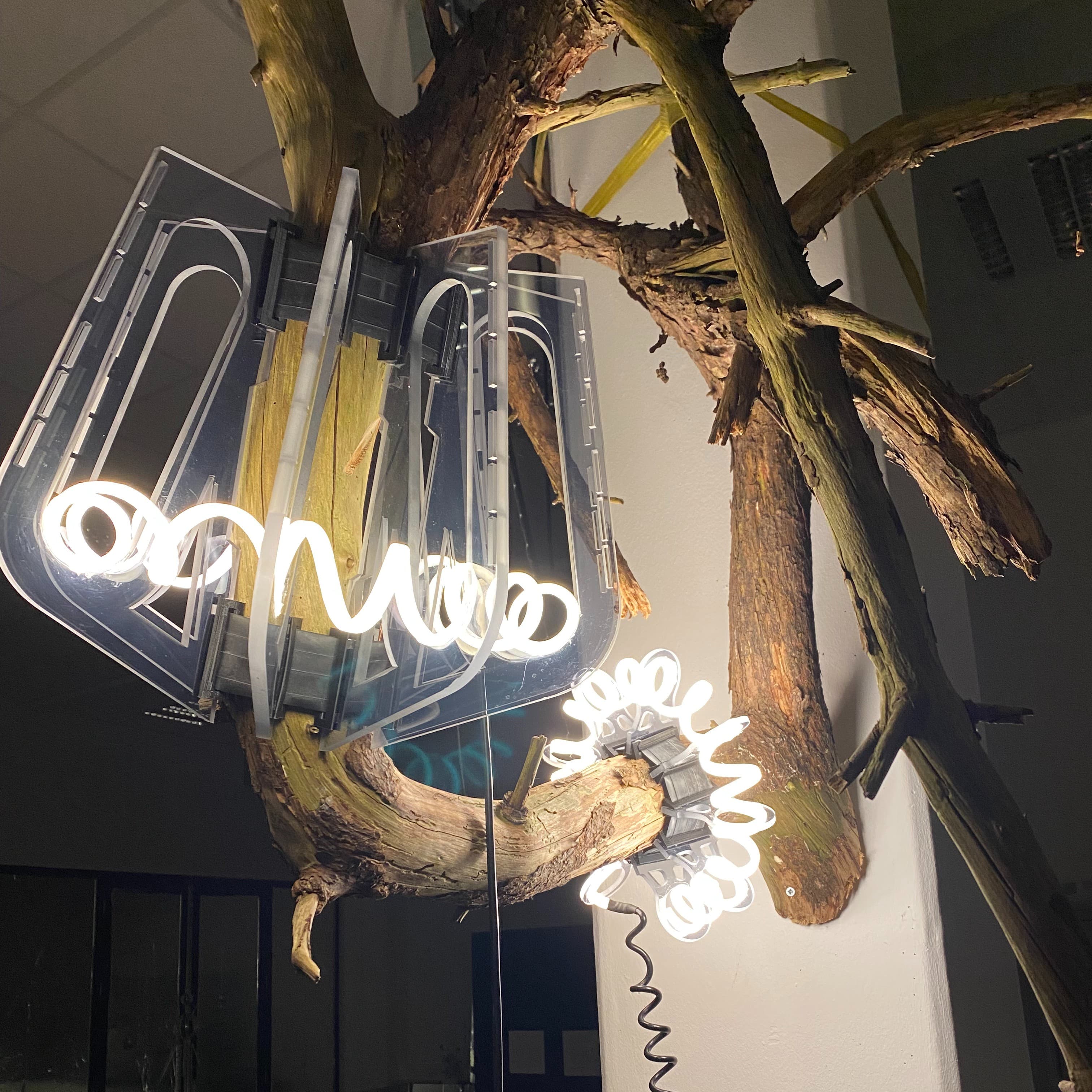 Lamp van gerecycled plexiglas 1.1