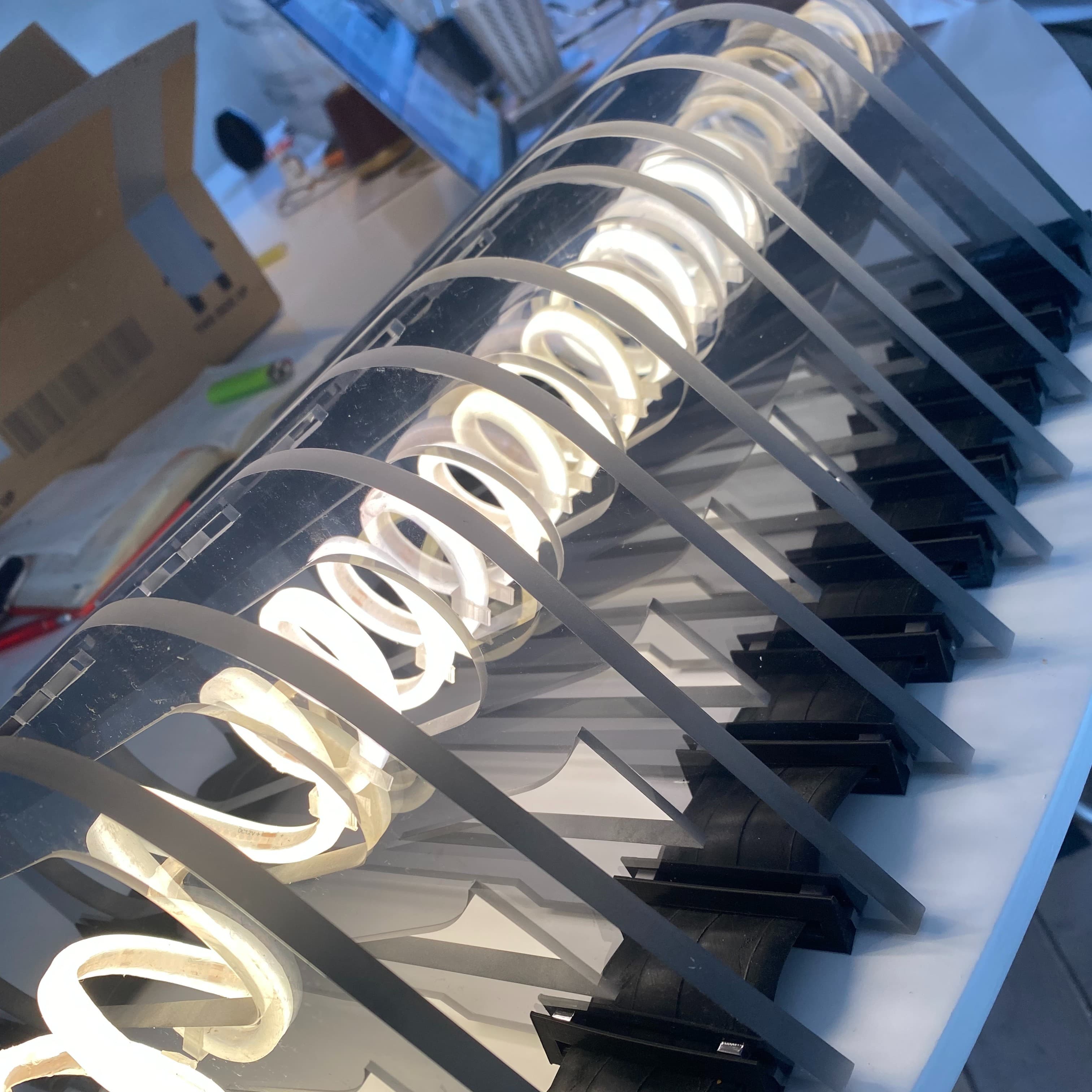 Lamp van gerecycled plexiglas 1.2
