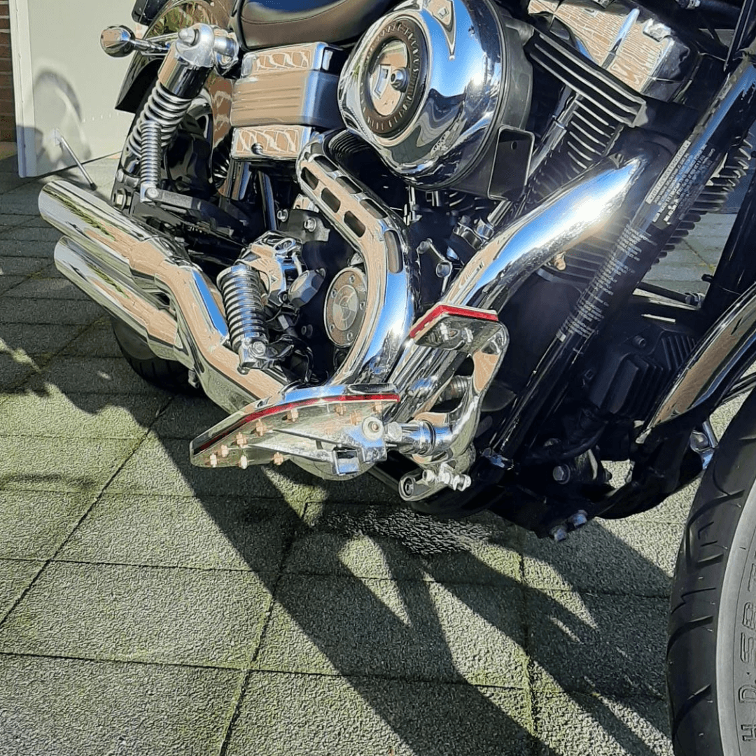 Motor pimpen met rood plexiglas