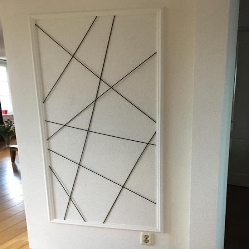 Muurdecoratie met gekleurd plexiglas