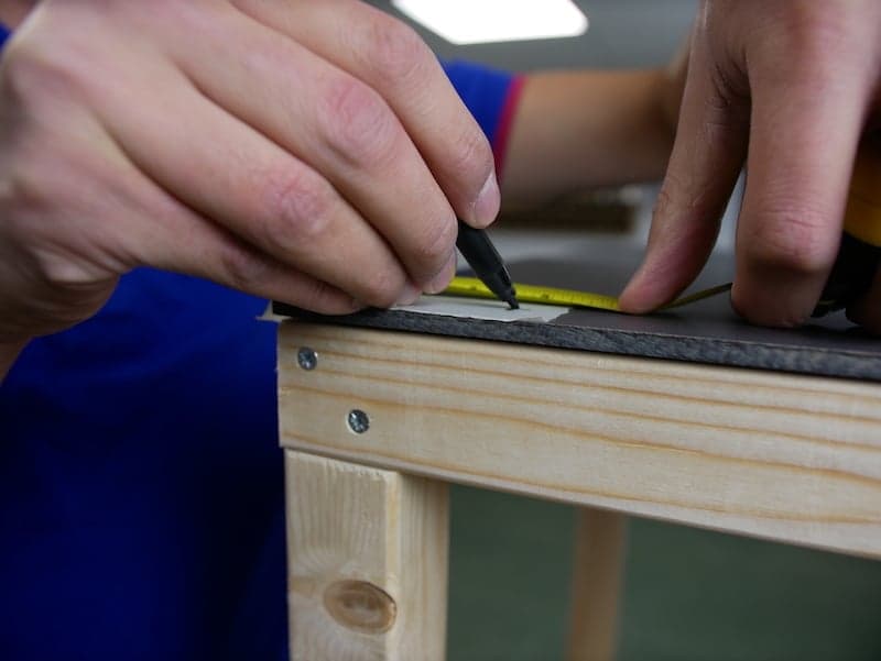 Pakketbrievenbus HPL platen schroeven aftekenen