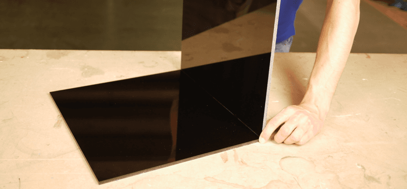 Plexiglas plantenbak plaatsen