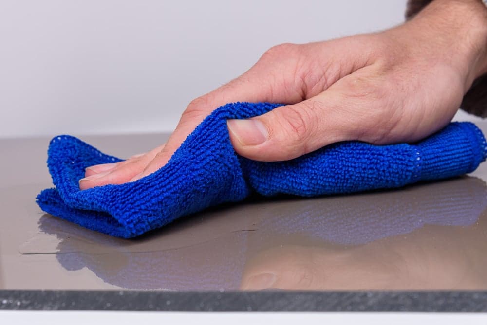 Polycarbonaat schoonmaken