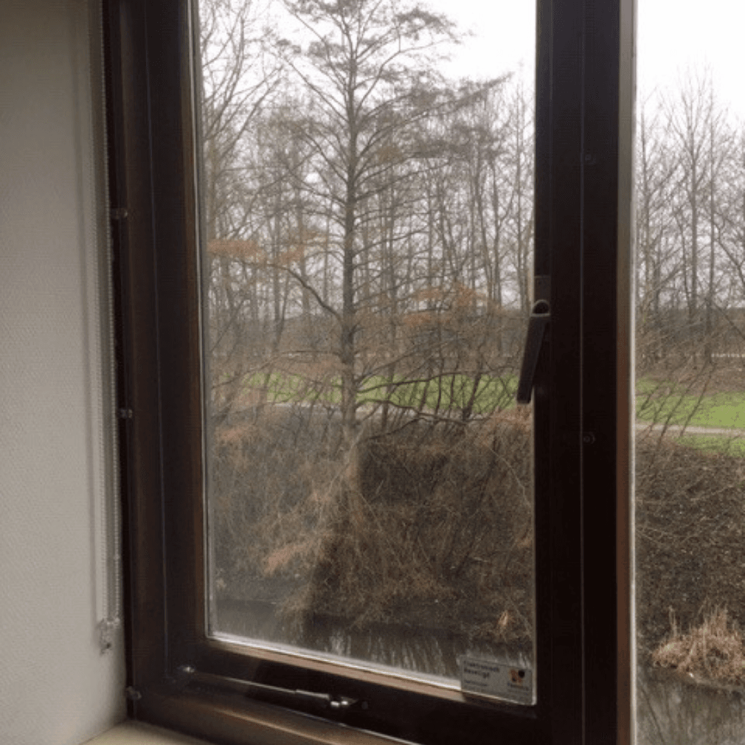 Tijdelijke oplossing tegen tocht: plexiglas