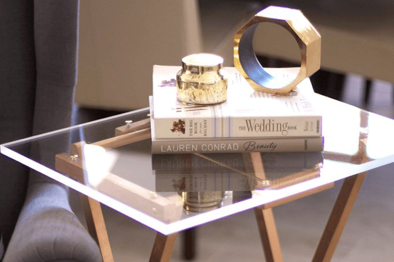 Zelf tafel maken bijzettafel doorzichtig plexiglas