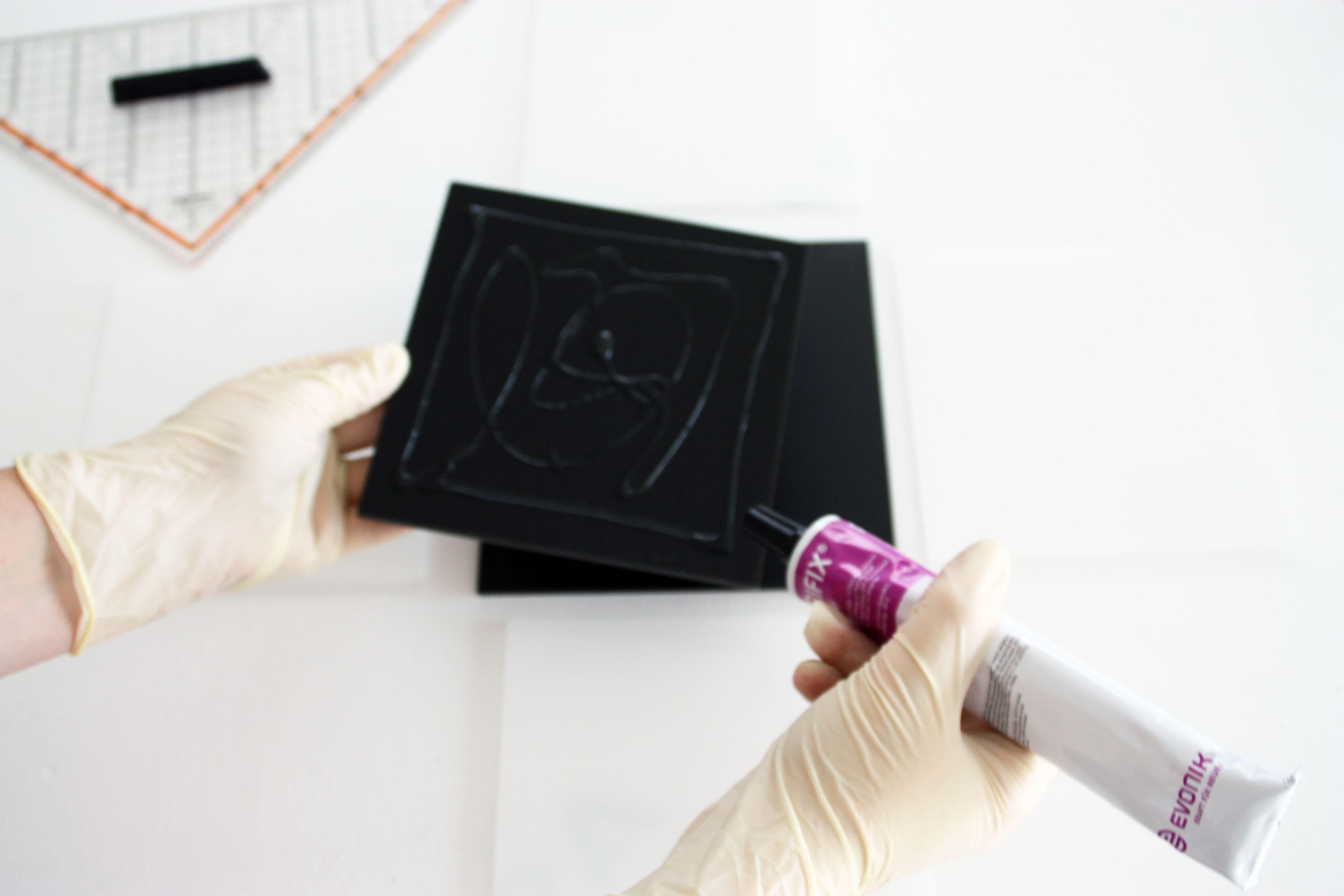 acrylaatlijm aanbrengen