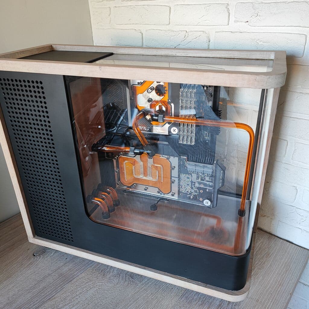 computerkast-van-plexiglas04