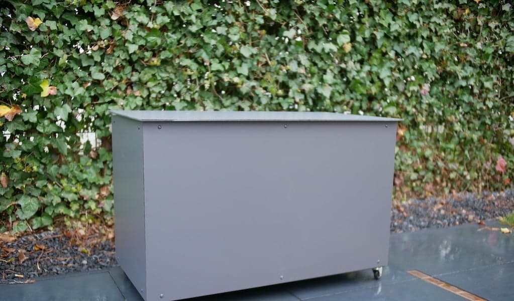 DIY pakketbrievenbus van HPL