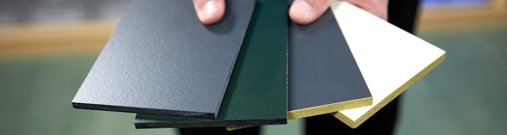 Trespa en rockpanel 4 samples in hand