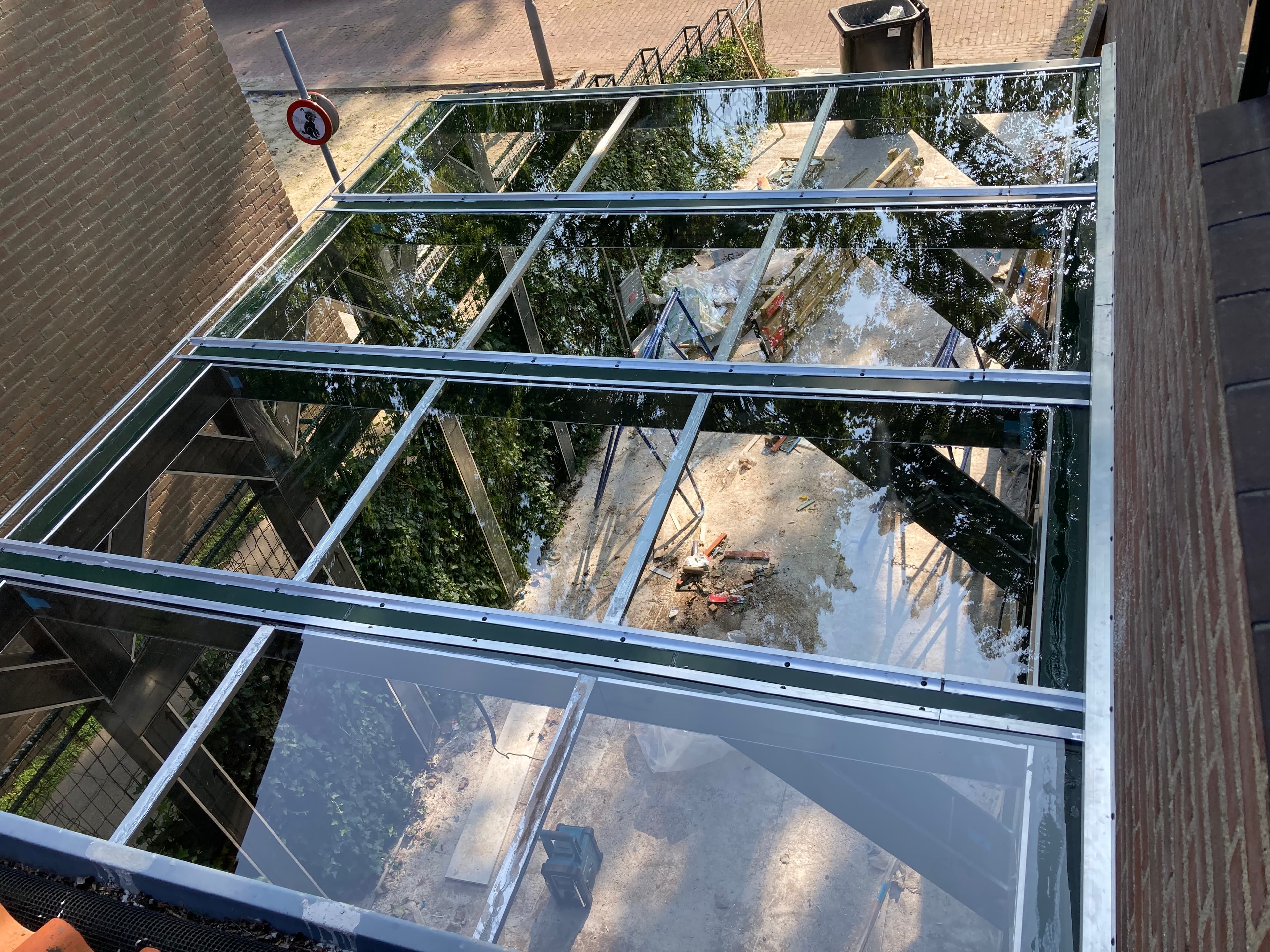 Carport plexiglas en hpl 18
