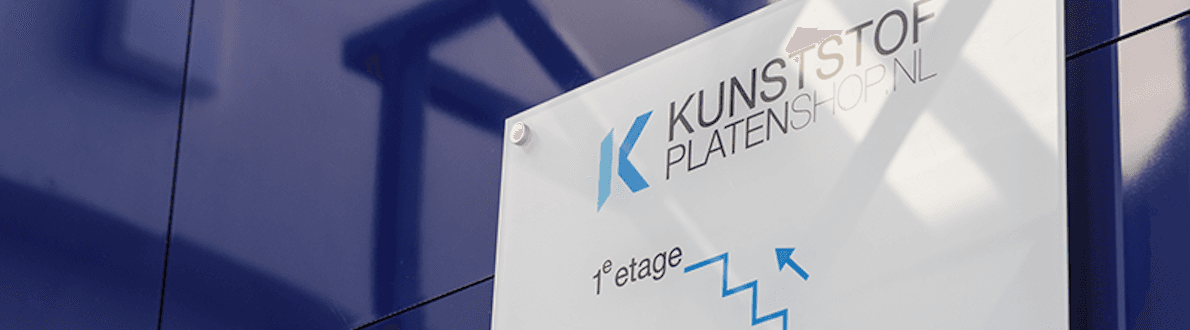 Naambordje van Plexiglas maken banner