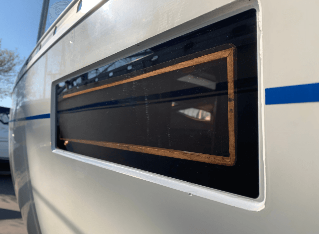 Nieuwe plexiglasramen voor in je zeilboot
