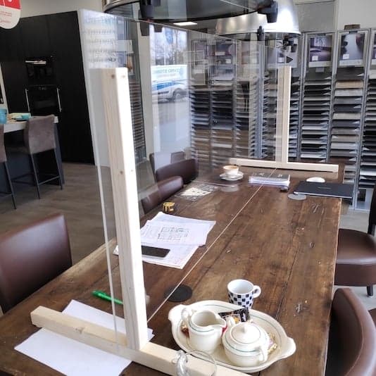 Plexiglas scherm keuken emmeloord