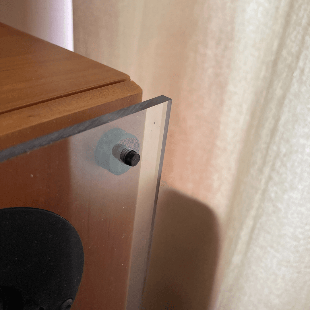 speaker bescherming close up