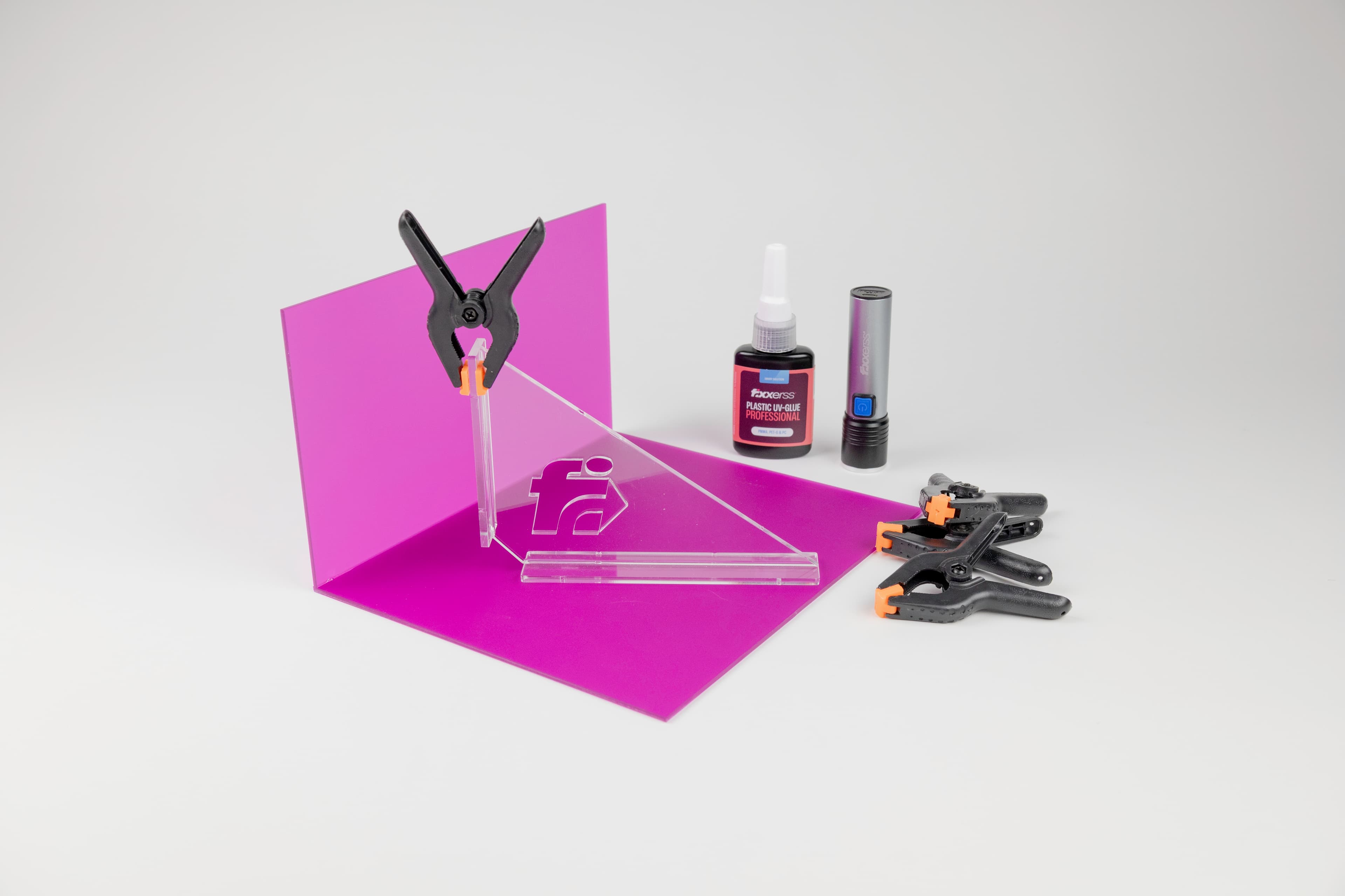 15_Fixxerss Plastic UV-Glue