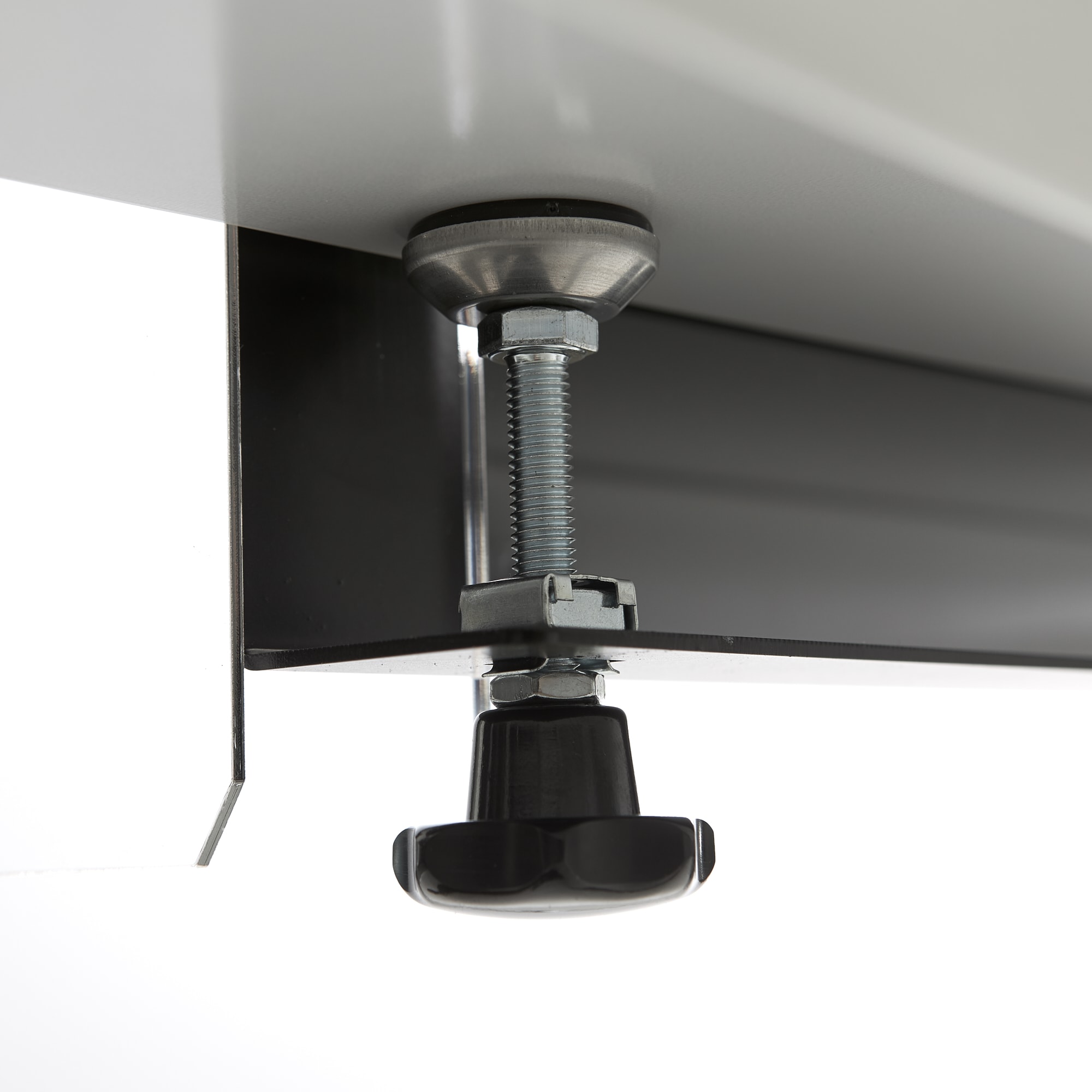 Stalen beugel met schroefklem voor plexiglas