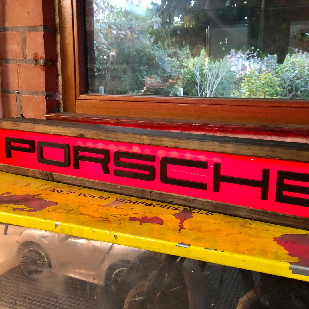 Porsche lichtbak