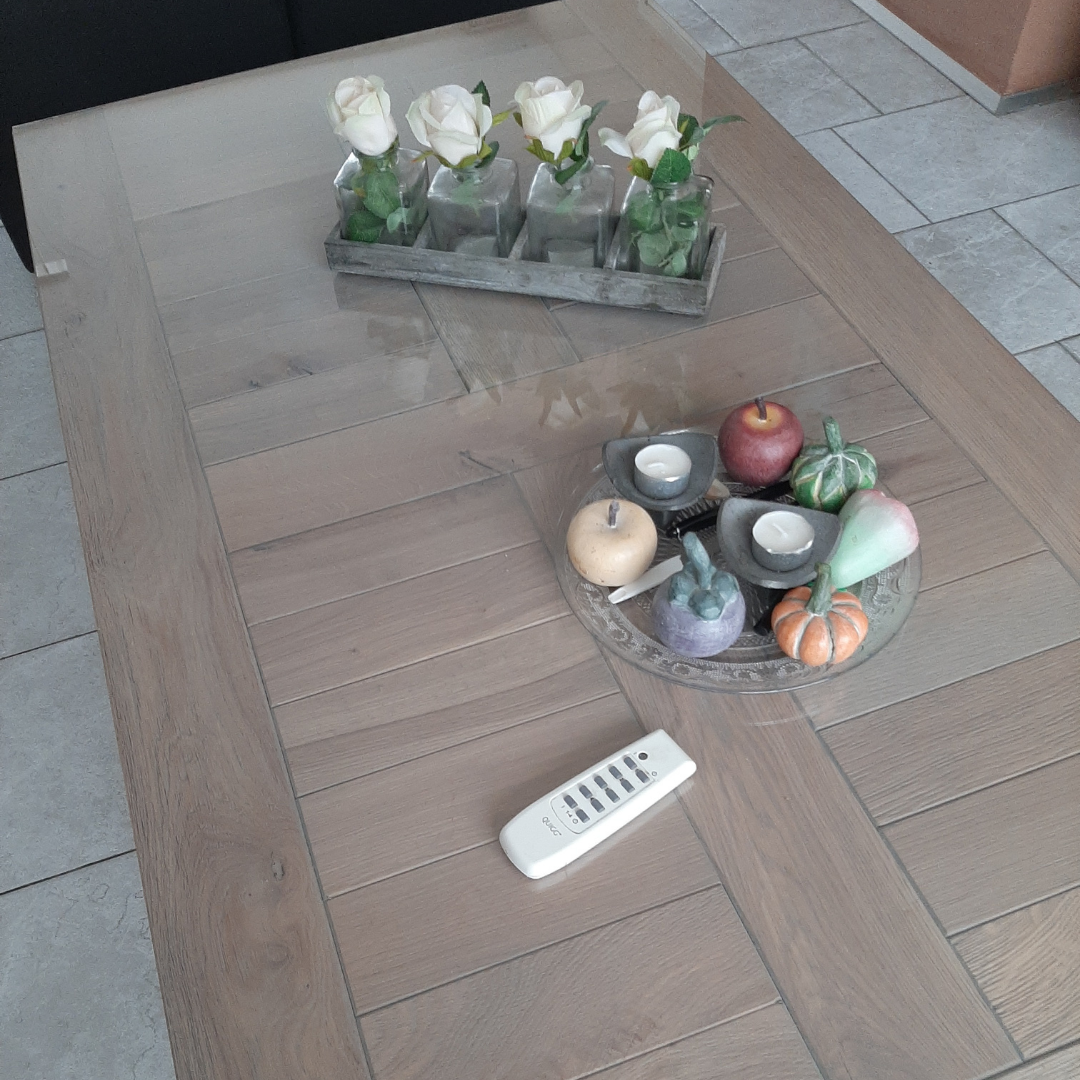 Polycarbonaat tafelblad ter bescherming